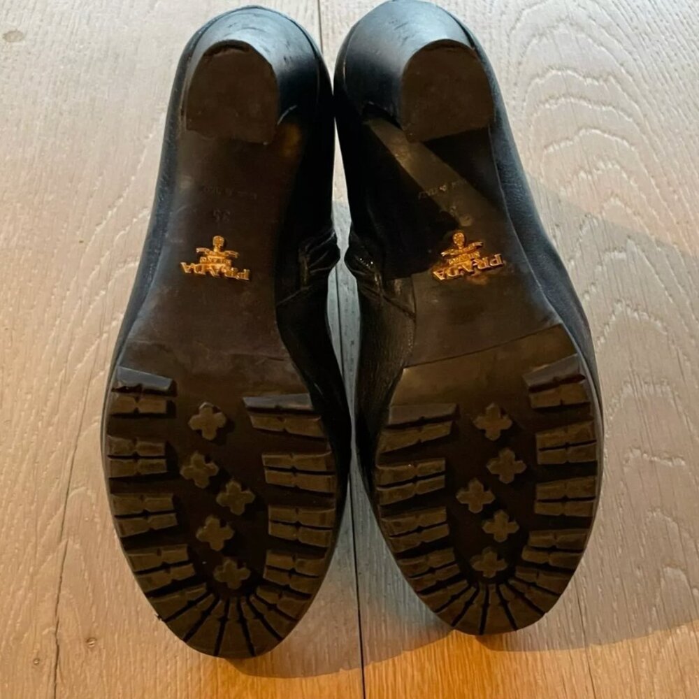 Quirky and cool Prada boots! 35 - Picture 9 of 9